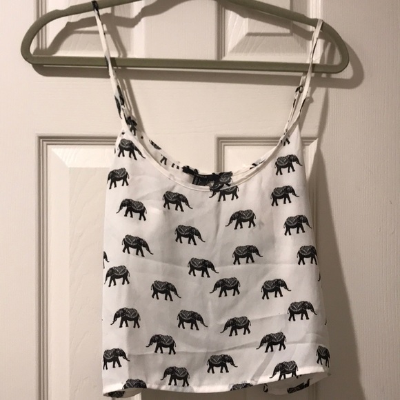 🌺 3/$15 Forever 21 Elephant Crop Top - Picture 1 of 2